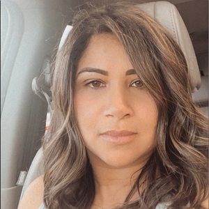 Meet your Posher, Ileana